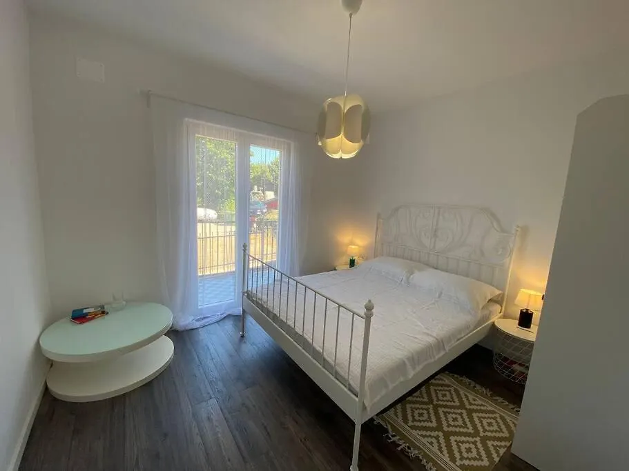 Apartment Isla With Heated Pool,Center, Near The Beach Preko