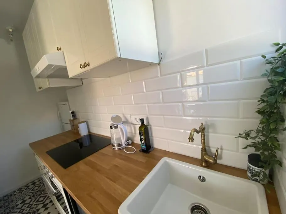 Apartment Isla With Heated Pool,Center, Near The Beach Preko Chorwacja
